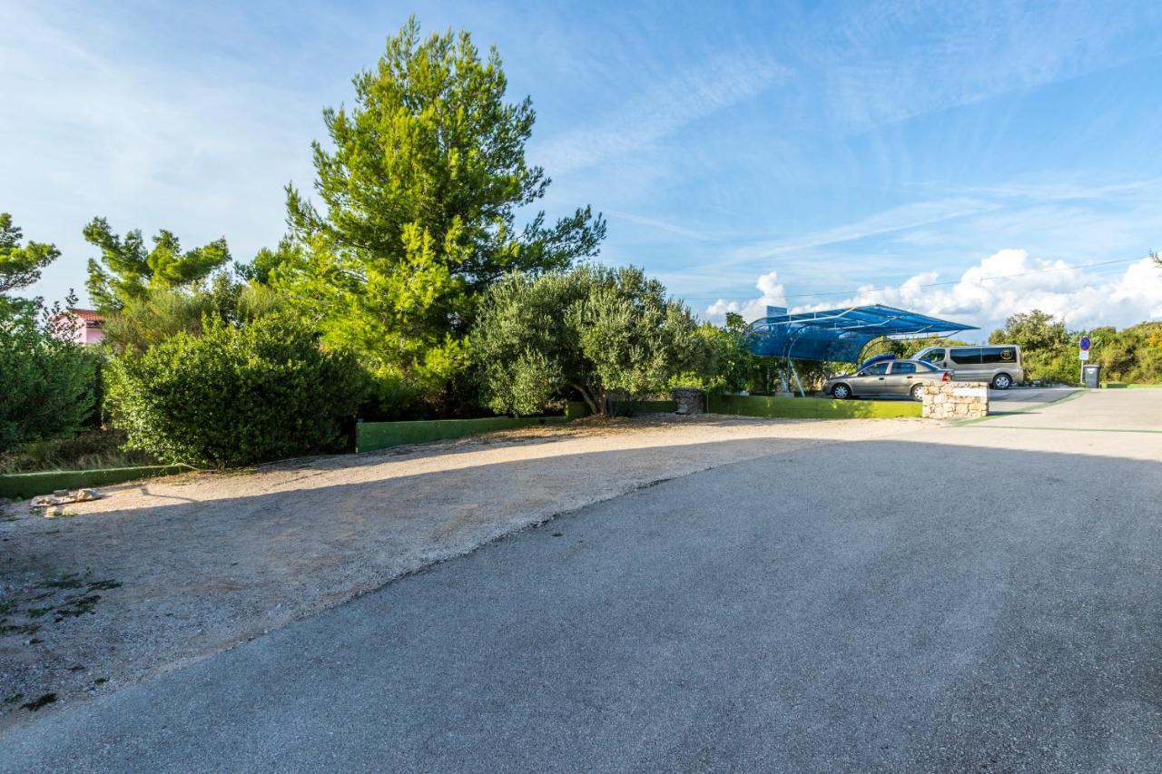 Apartments Villa Punta Royal Pirovac Exterior foto