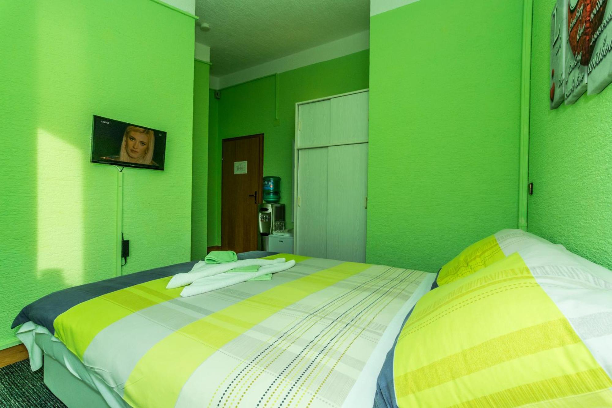 Apartments Villa Punta Royal Pirovac Habitación foto